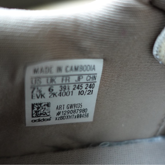 Adidas Ozweego Sneakers – Taupe/Beige – Women’s 7.5 – Authentic - Picture 4 of 4